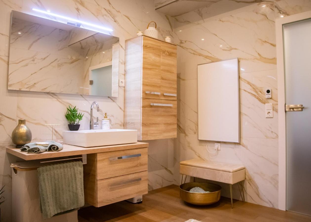 Loft Ferienwohnung Lechenich 엘프슈타트 외부 사진